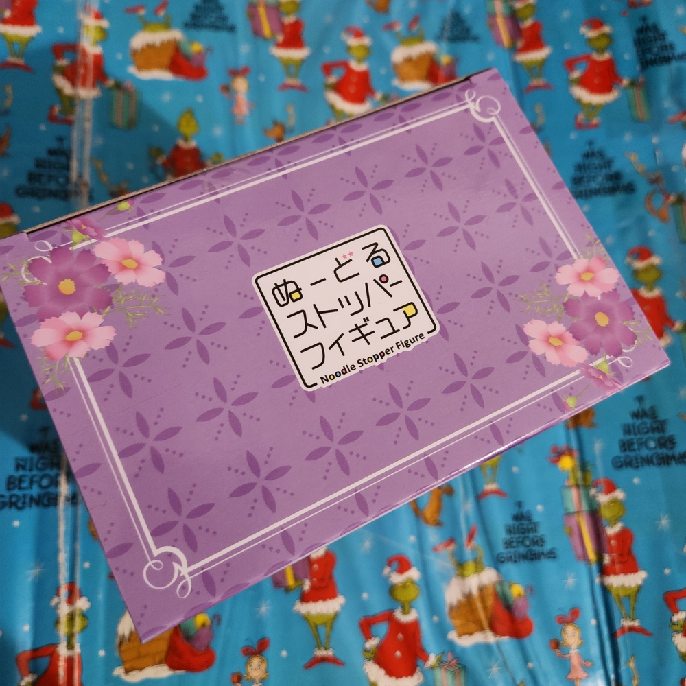 FuRyu Hatsune Miku Figure with Purple Dress - Picture 5 of 5